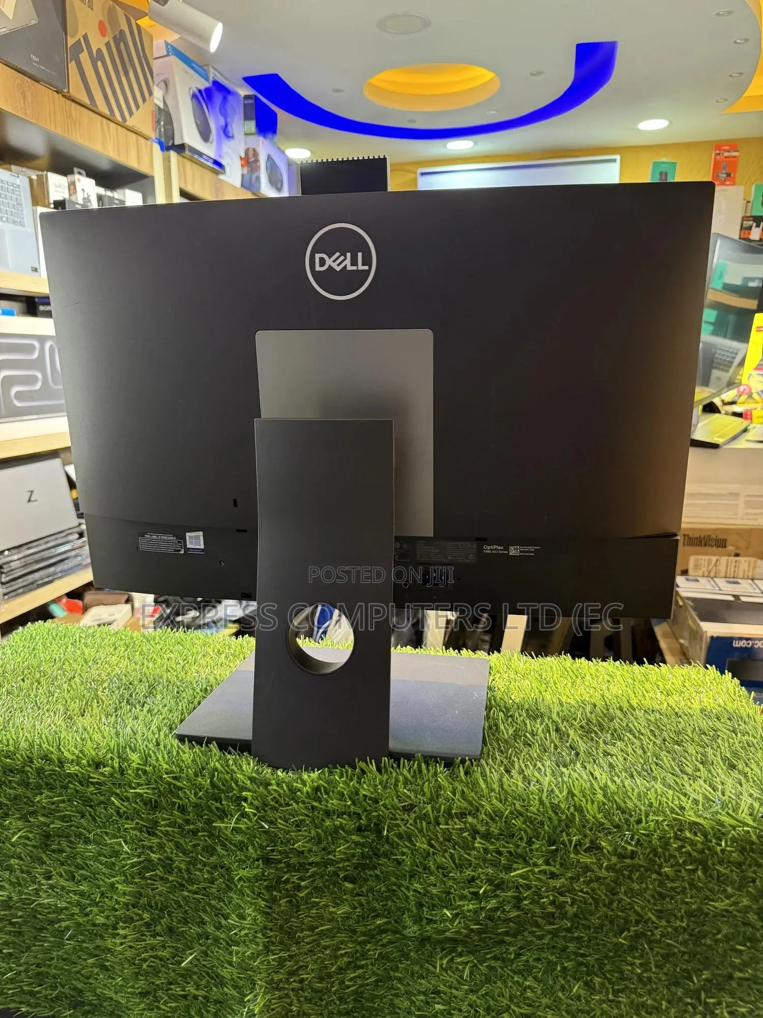 Desktop Computer Dell OptiPlex 5260 16GB Intel Core I5 SSD 512GB