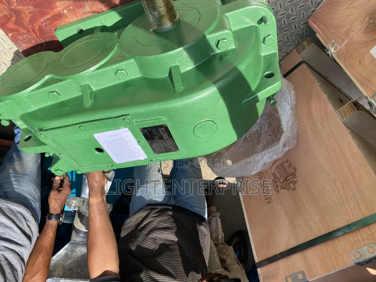 Brand New JZQ-350(H) Industrial Gearbox – 95kg