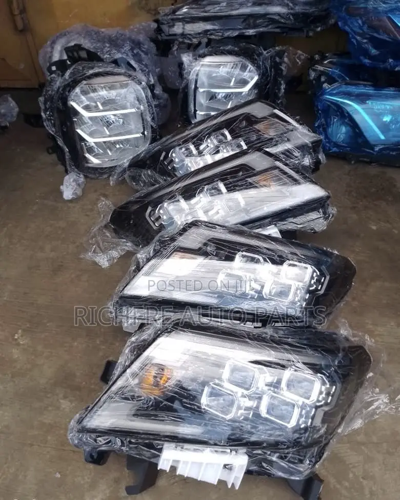 Nissan Navara 2021 2022 2023 Headlight Led