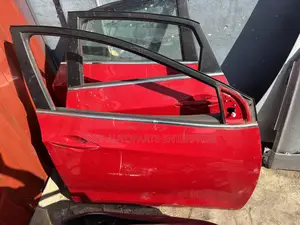 Hyundai Elantra Gt 2014,2015,2016,2017 Doors Set Available