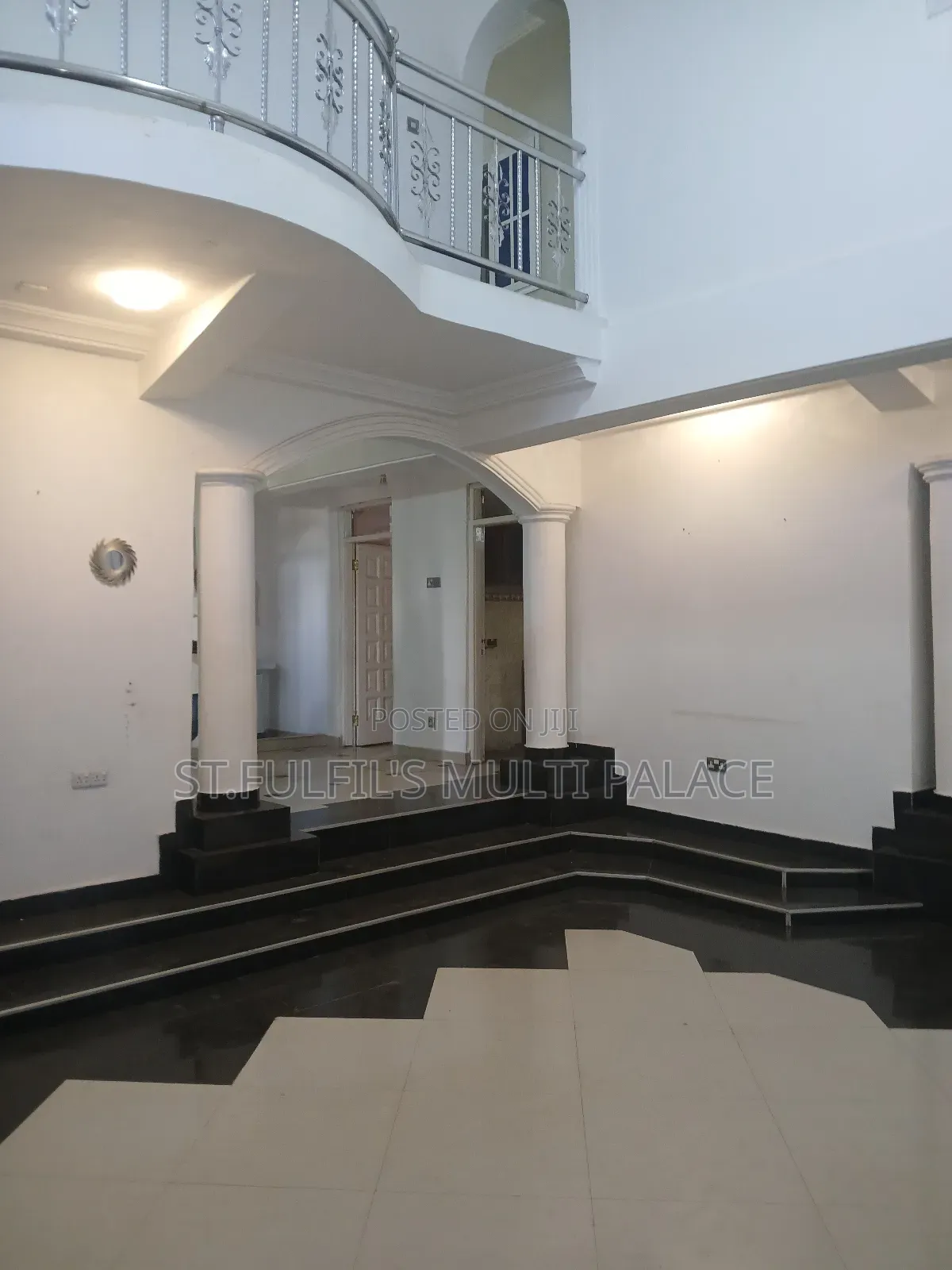 5bdrm House in Adenta Adjacent To for rent