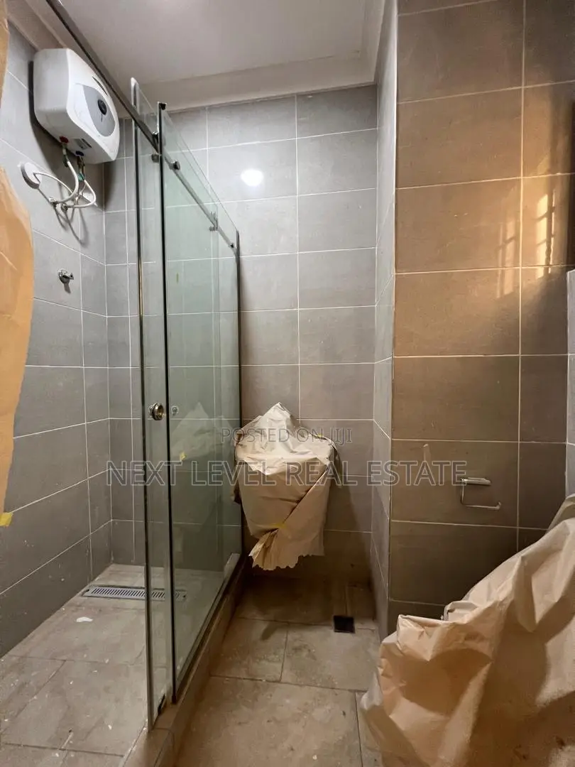 4bdrm Apartment in Adenta for rent