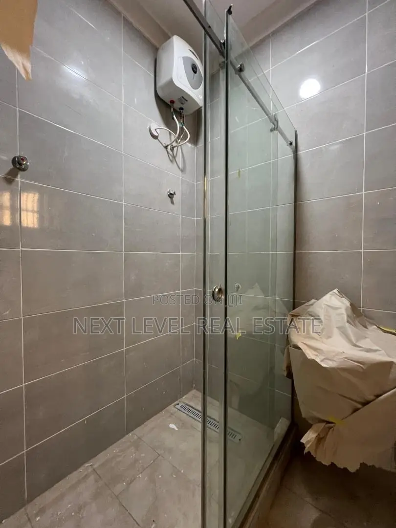 4bdrm Apartment in Adenta for rent