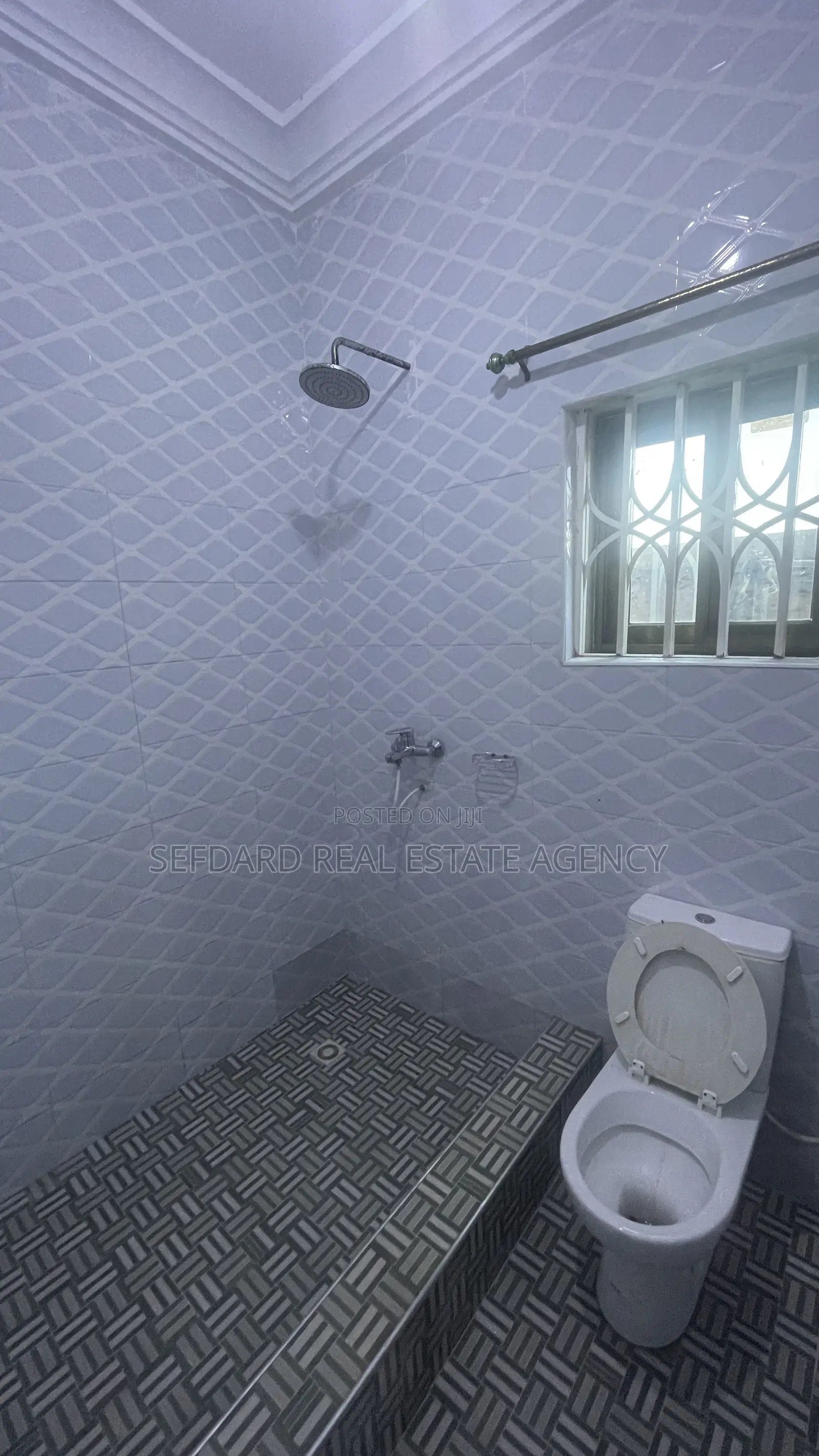 3bdrm Apartment in Amasaman for rent