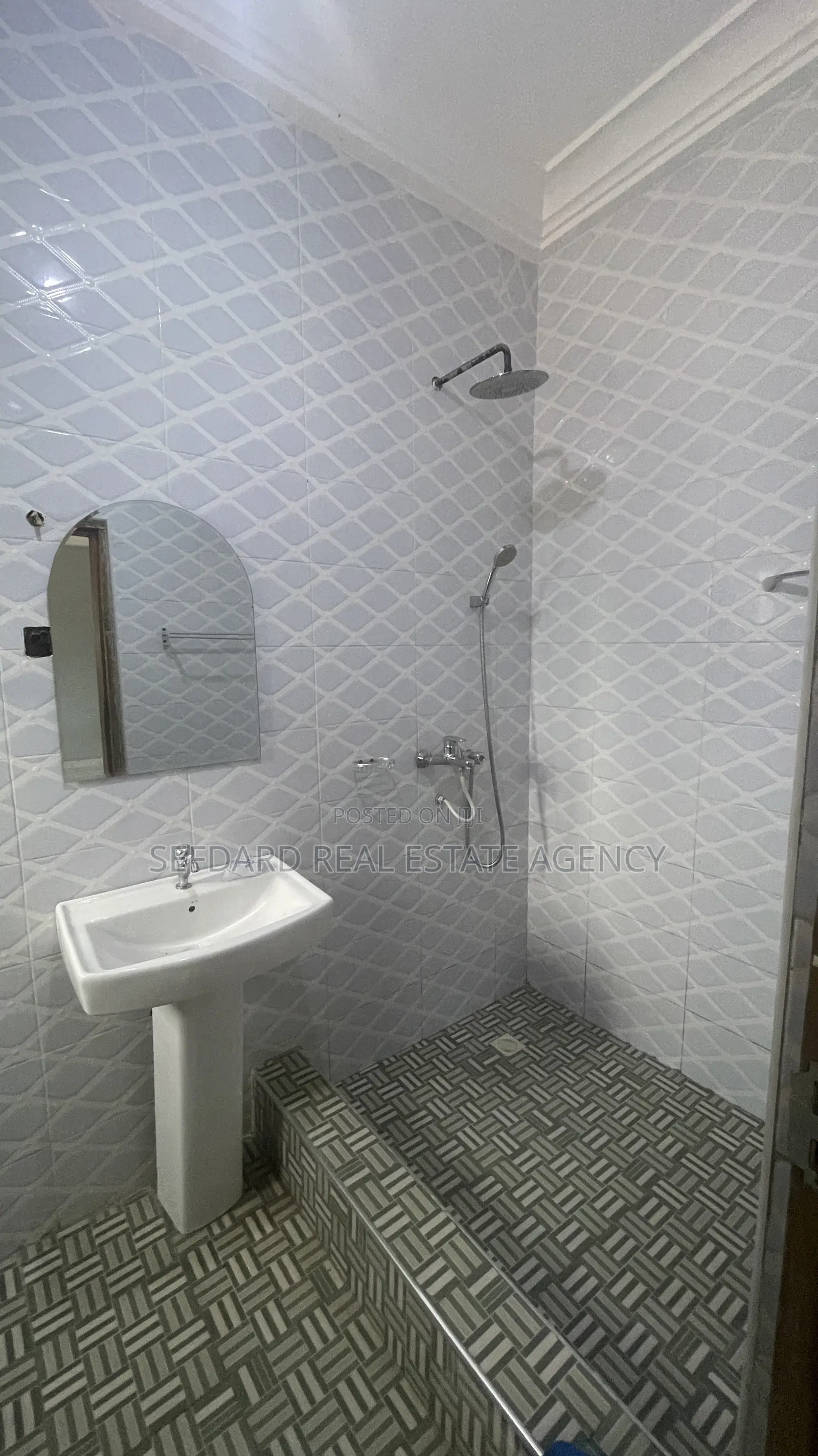 3bdrm Apartment in Amasaman for rent