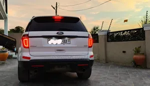 Ford Explorer Limited 4dr SUV AWD (3.5L 6cyl 6A) 2014 White