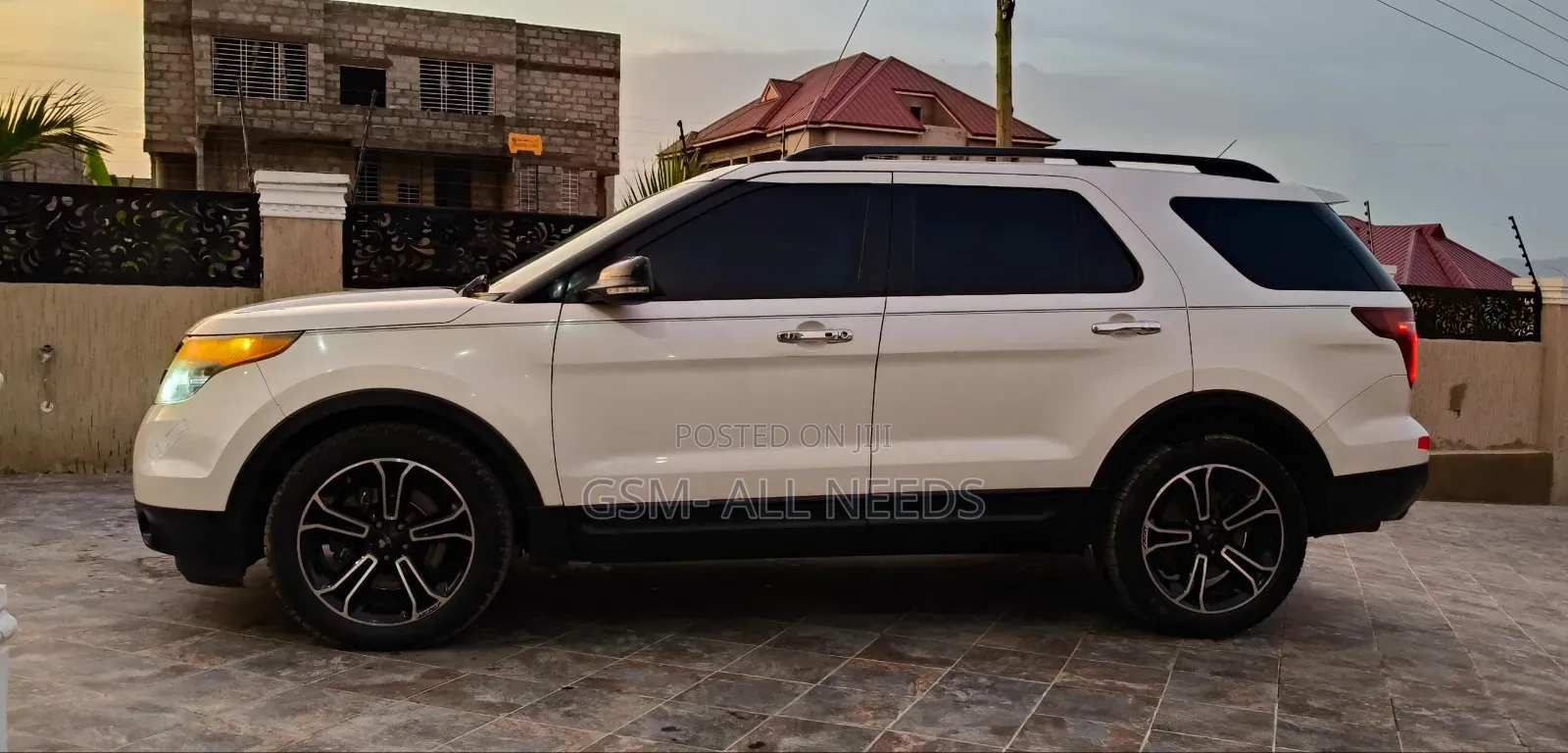 Ford Explorer Limited 4dr SUV AWD (3.5L 6cyl 6A) 2014 White