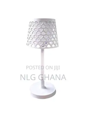 Solar Powered 5-in-1 Rechargeable Table Lamp Waterproof. Tvx23172