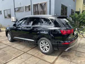 Audi Q7 3.0T Premium AWD quattro 2018 Black