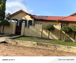 6bdrm House in Teshie Nungua Estate for sale