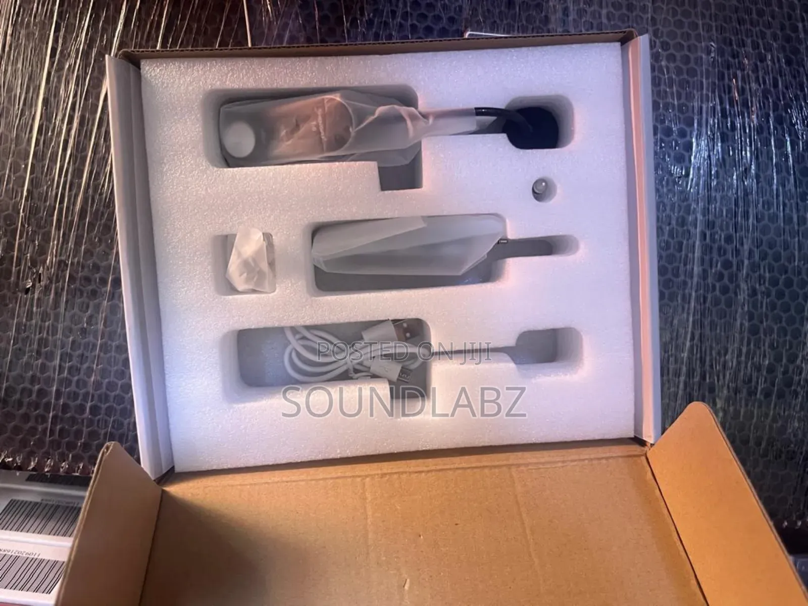 Shengfu T-6 Professional Universal Microphone For Saxophones, Trumpets