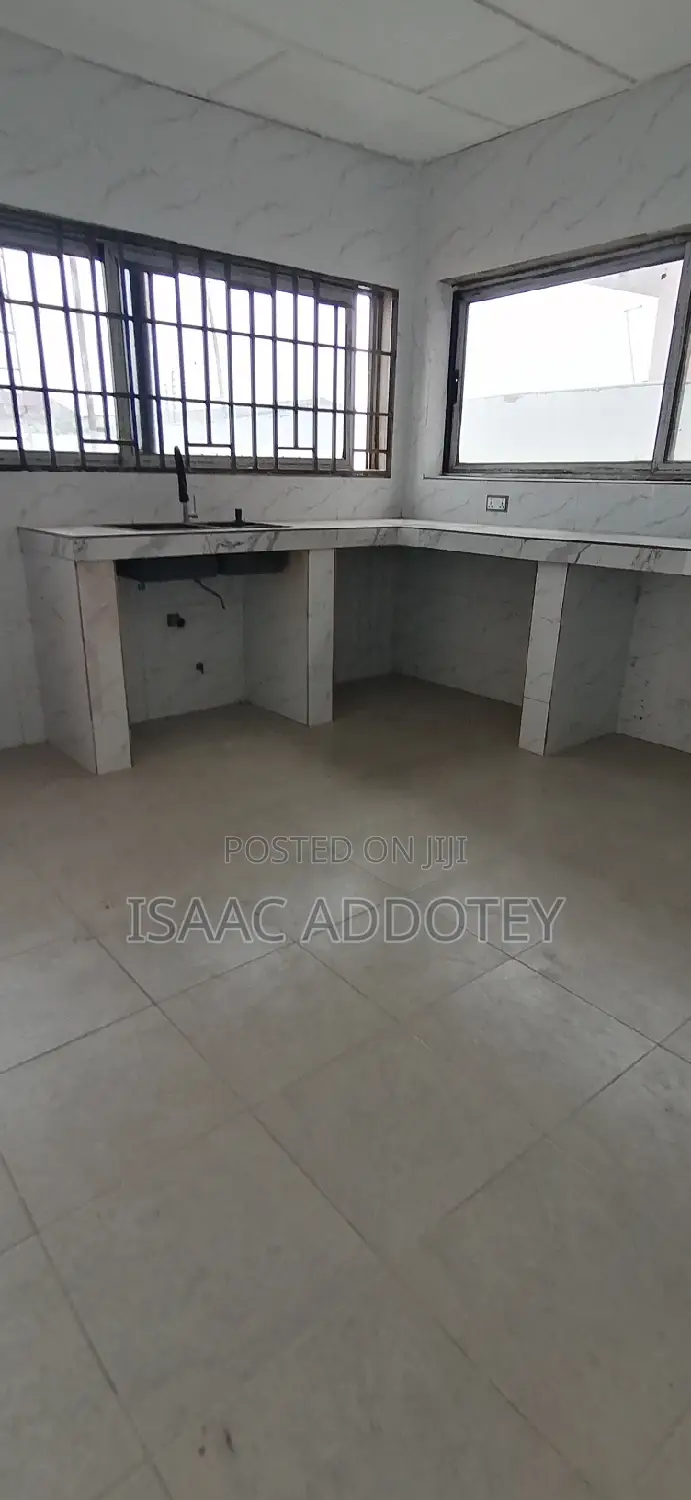 5bdrm House in Spintex Coastal for rent