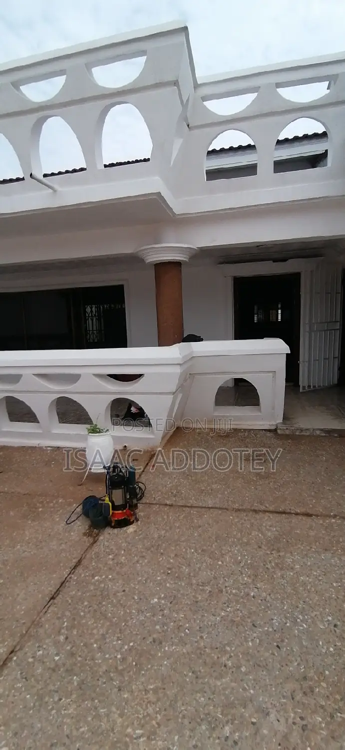 5bdrm House in Spintex Coastal for rent