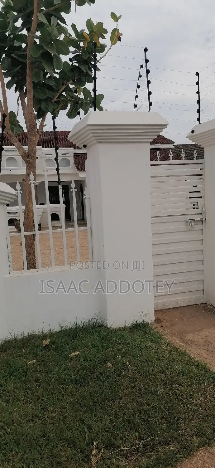 5bdrm House in Spintex Coastal for rent