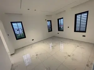 4bdrm House in Luxelooks Properties, Ashaley Botwe for sale