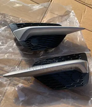 Nissan Rogue Sports or Qashqai 2018,2019,2020,2021 Foglight Cover