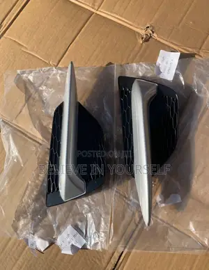 Nissan Rogue Sports or Qashqai 2018,2019,2020,2021 Foglight Cover