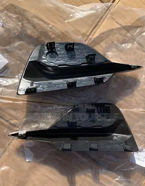 Nissan Rogue Sports or Qashqai 2018,2019,2020,2021 Foglight Cover