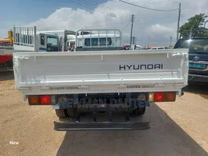 Hyundai Mighty 1 Straight Engine