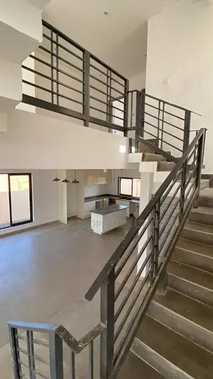 4bdrm Duplex in East Legon Hills, Accra Metropolitan for sale