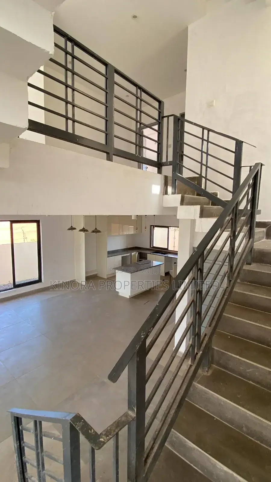 4bdrm Duplex in East Legon Hills, Accra Metropolitan for sale