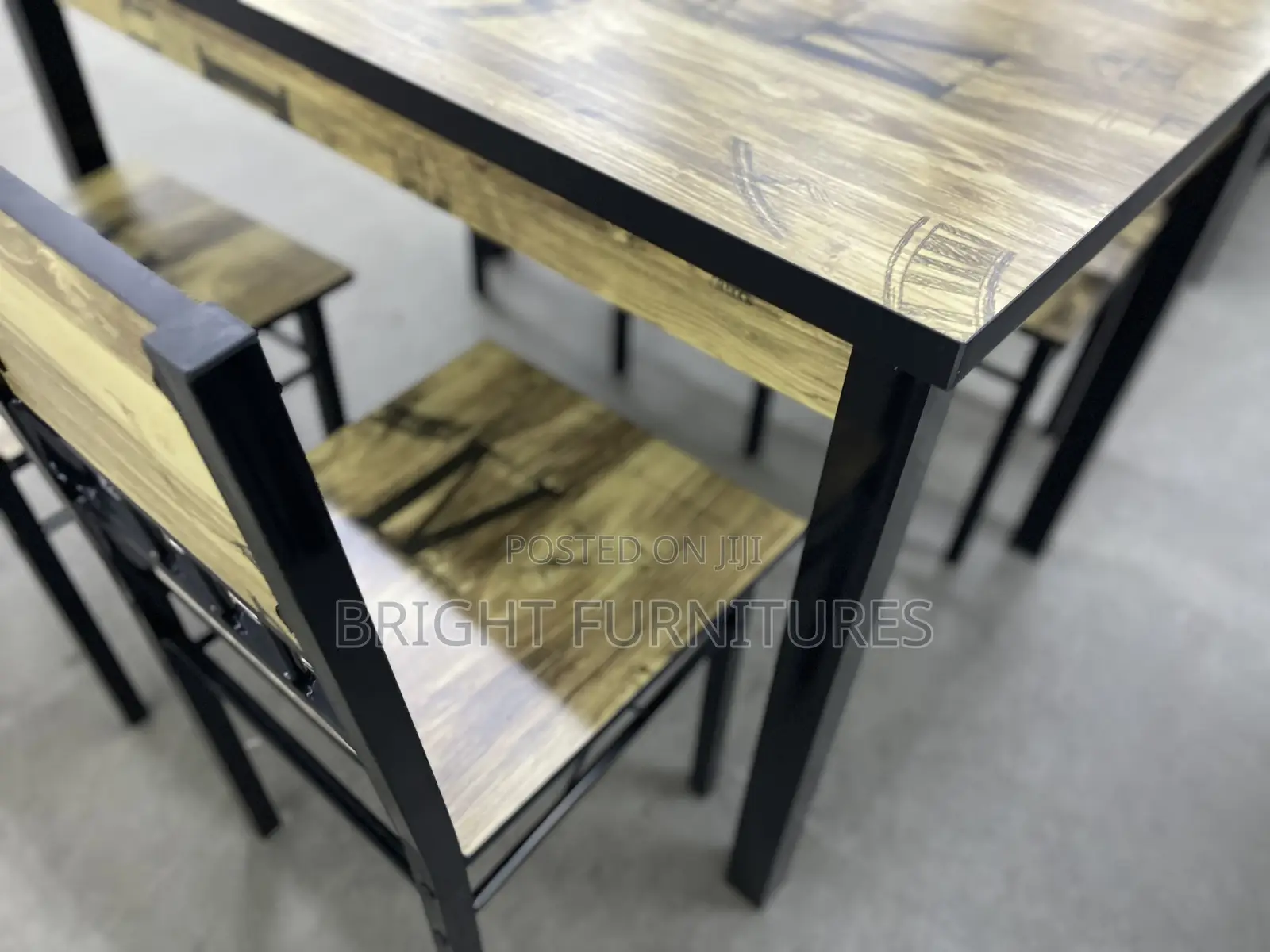 4 Seater Wooden Dining Table