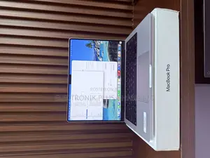Laptop Apple MacBook Pro 2021 M1 16GB Apple M1 Pro SSD 512GB