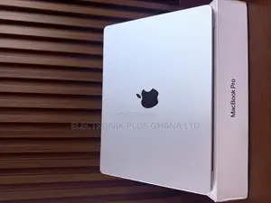 Laptop Apple MacBook Pro 2021 M1 16GB Apple M1 Pro SSD 512GB