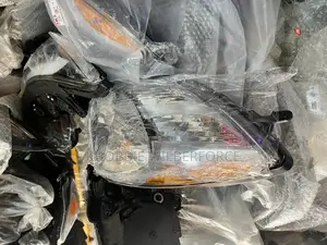 Vitz 2010 Head Light