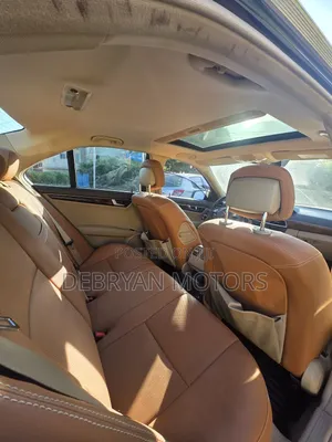 Mercedes-Benz C250 2014 Brown
