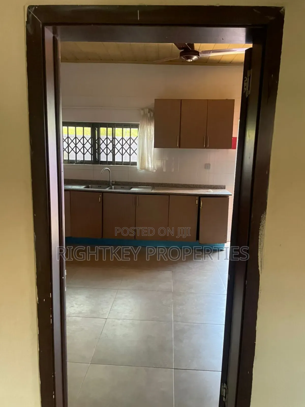 Furnished 4bdrm House in Rightkey, Kumasi Metropolitan for sale