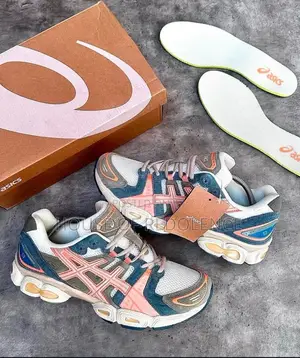 Original Asics Sneakers