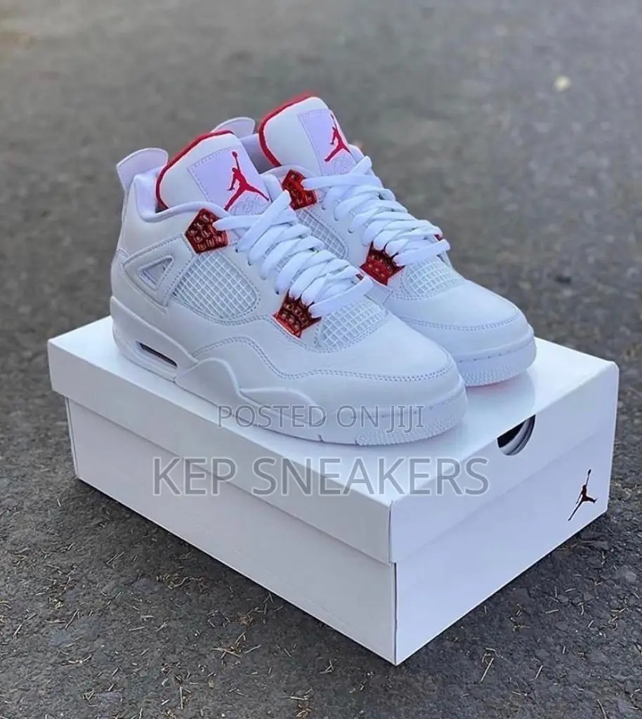 Nike Air Jordan 4 Retro "Metallic Red"