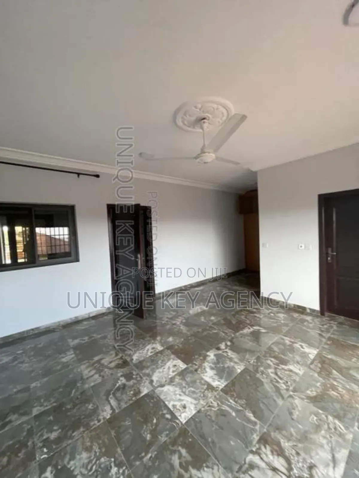 3bdrm Apartment in Unique Key Agency, Airport Residential Area for rent