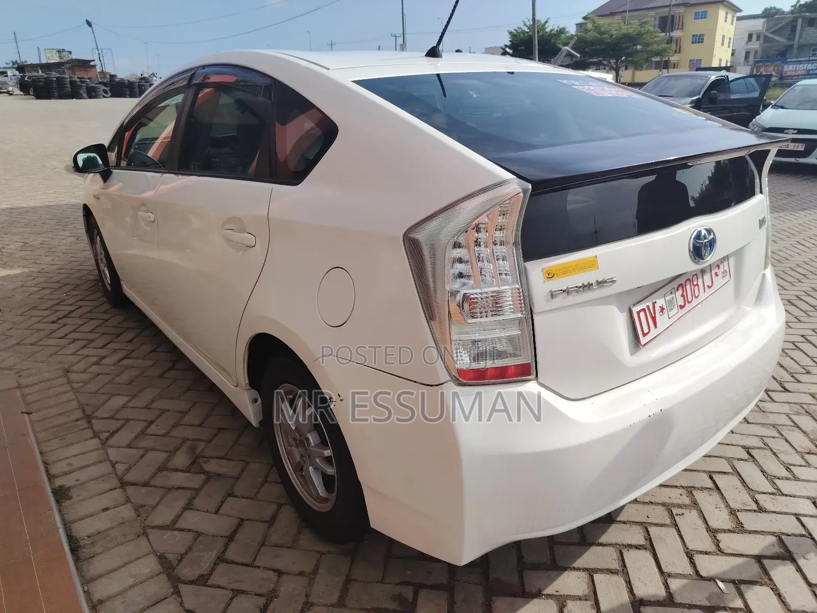 Toyota Prius Plug-in Advanced 2012 White
