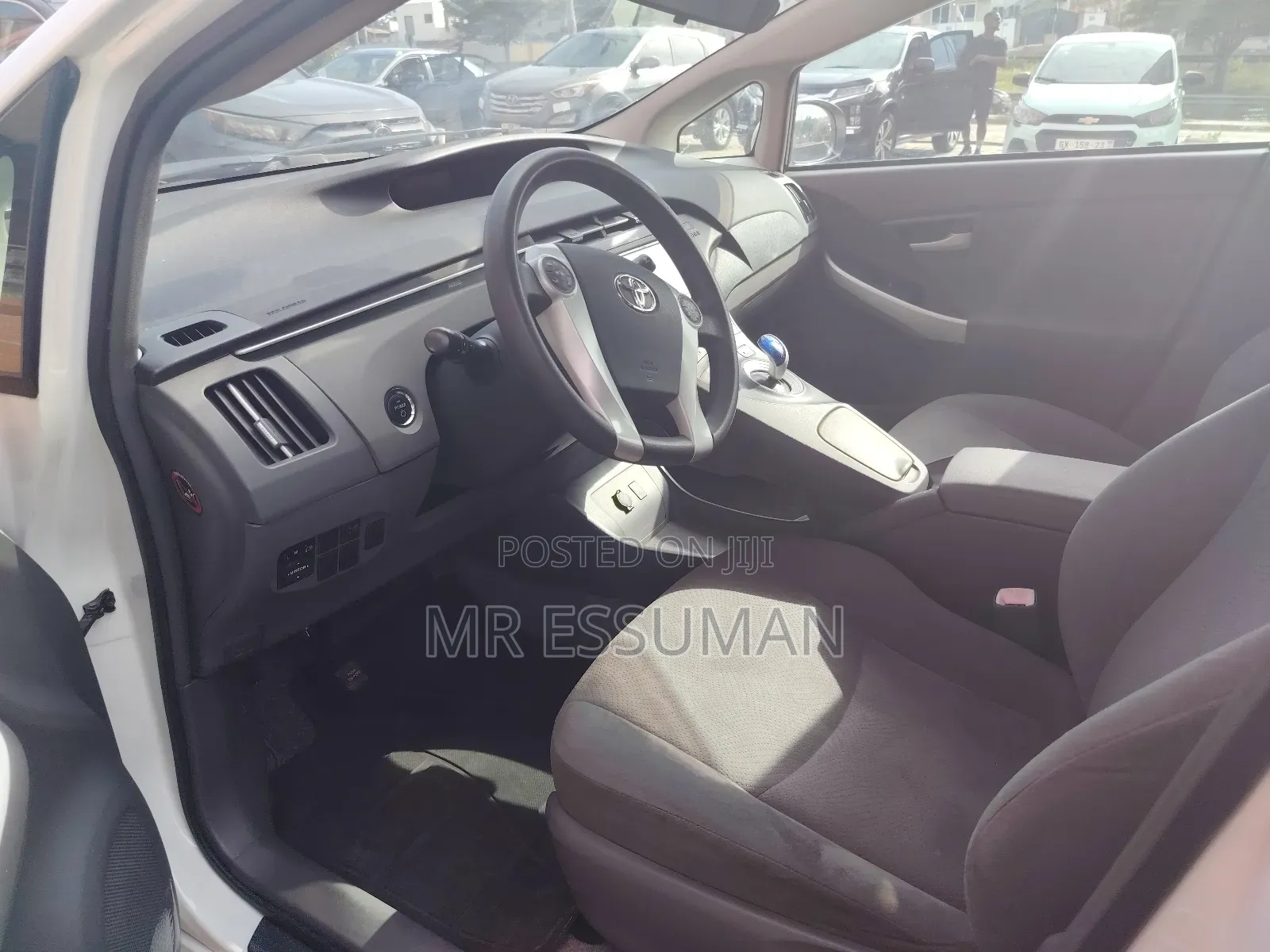 Toyota Prius Plug-in Advanced 2012 White