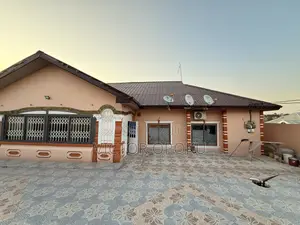 Furnished 6bdrm House in Graceman Properties, Kwabre for sale