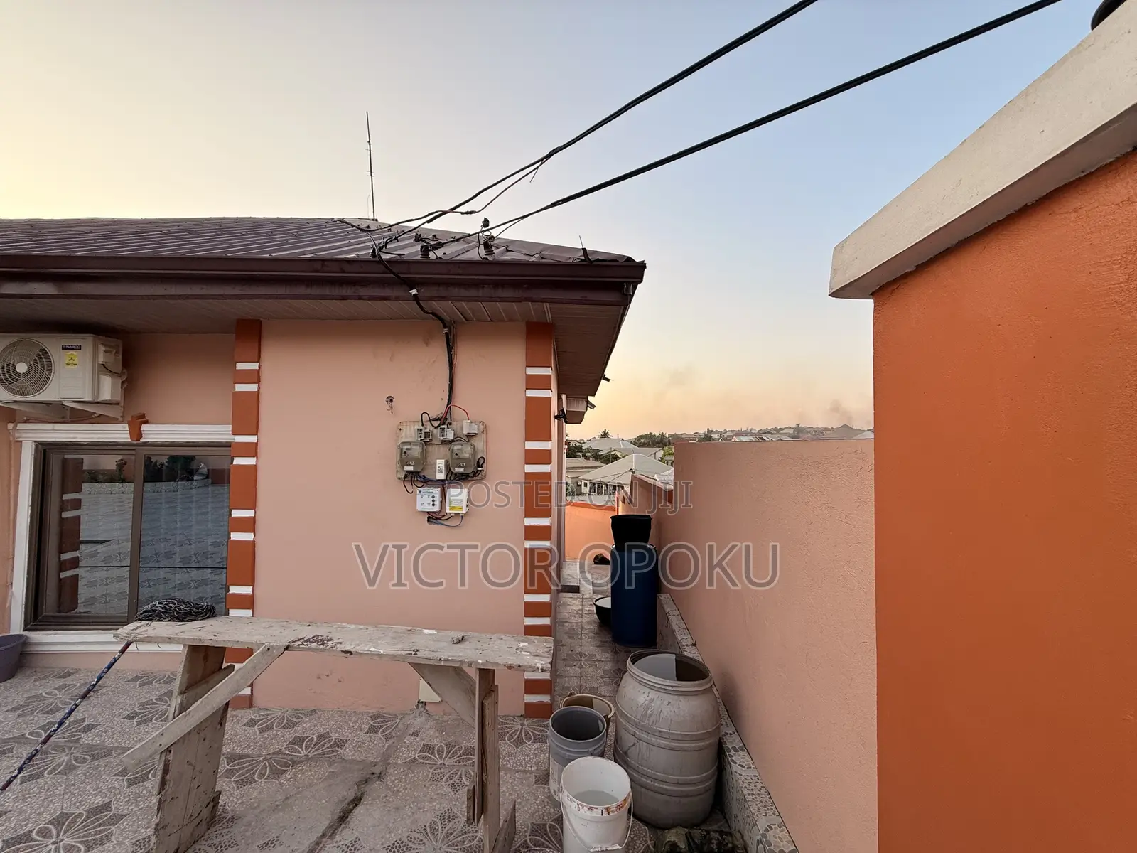 Furnished 6bdrm House in Graceman Properties, Kwabre for sale
