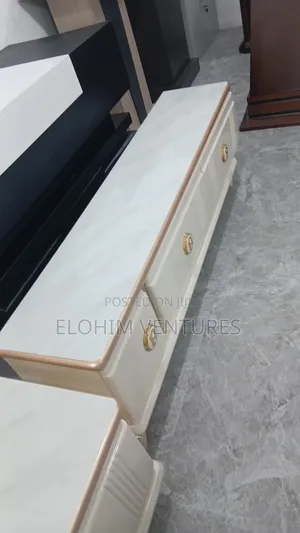 Tv Stand and Center Table