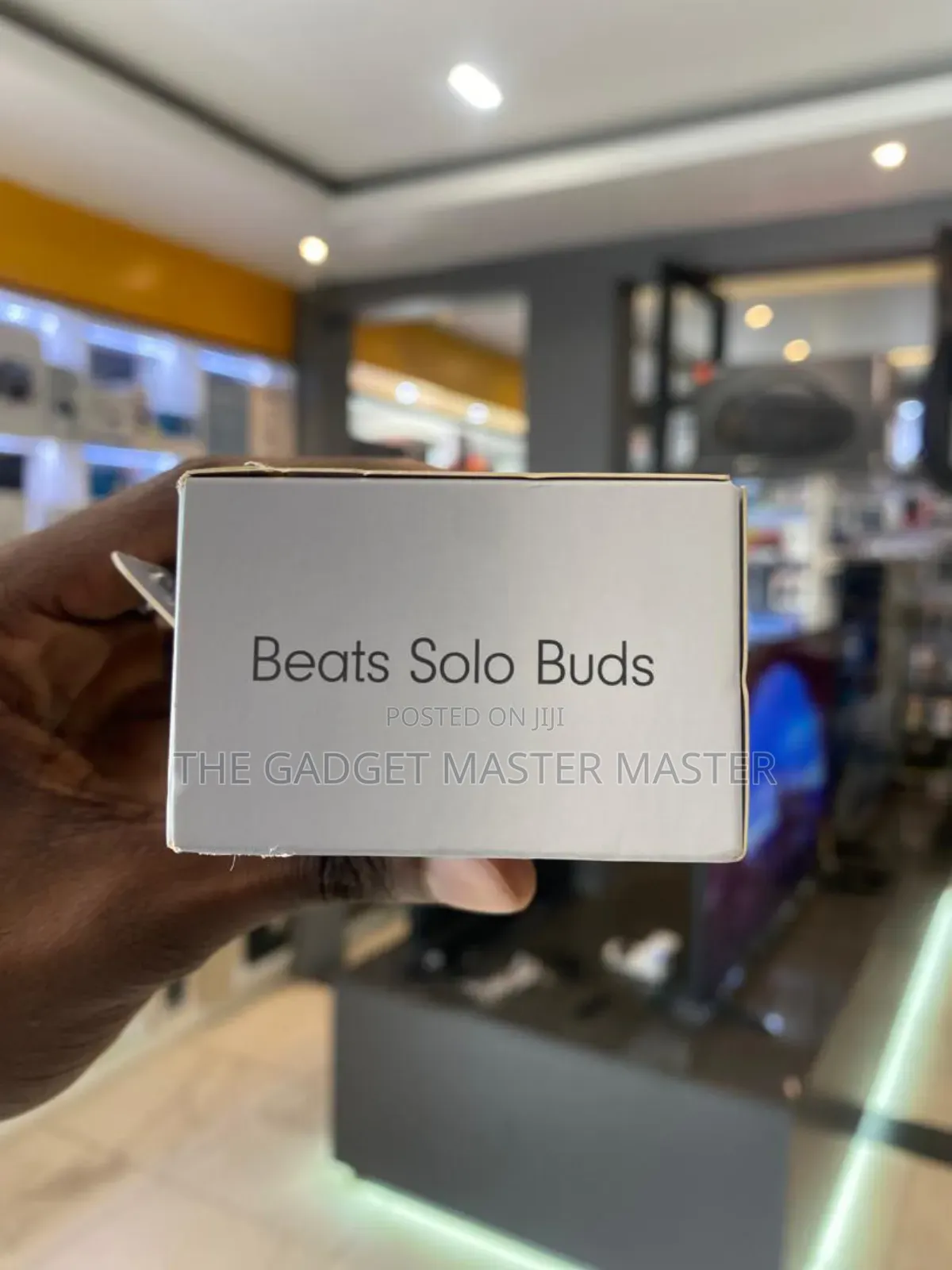 Beats Solo Buds