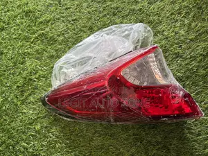 Toyota CHR 2017,2018,2019, Taillights Available