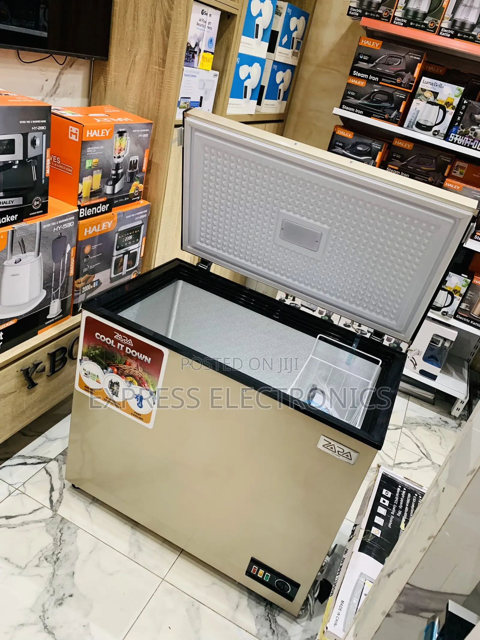 Grab Your Favorite Chest Freezer 238l Zara Gold Color