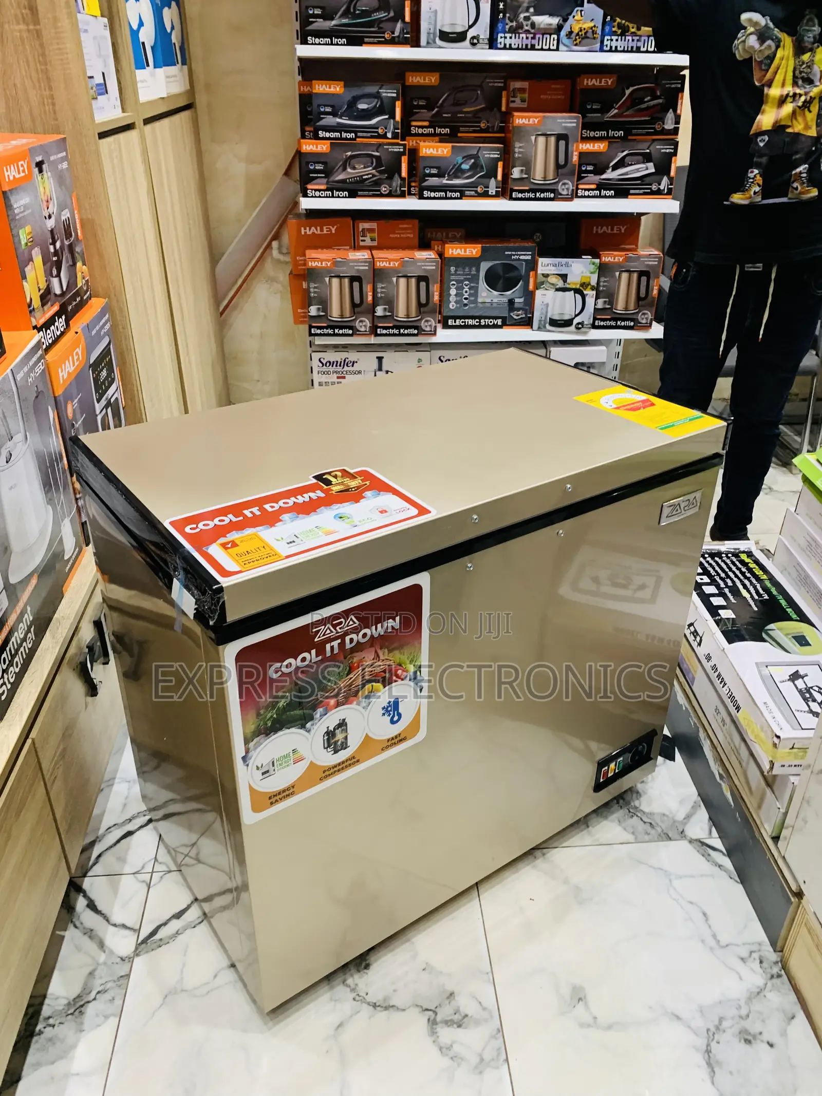 Highly Recommended Chest Freezer 238l Zara Gold Color