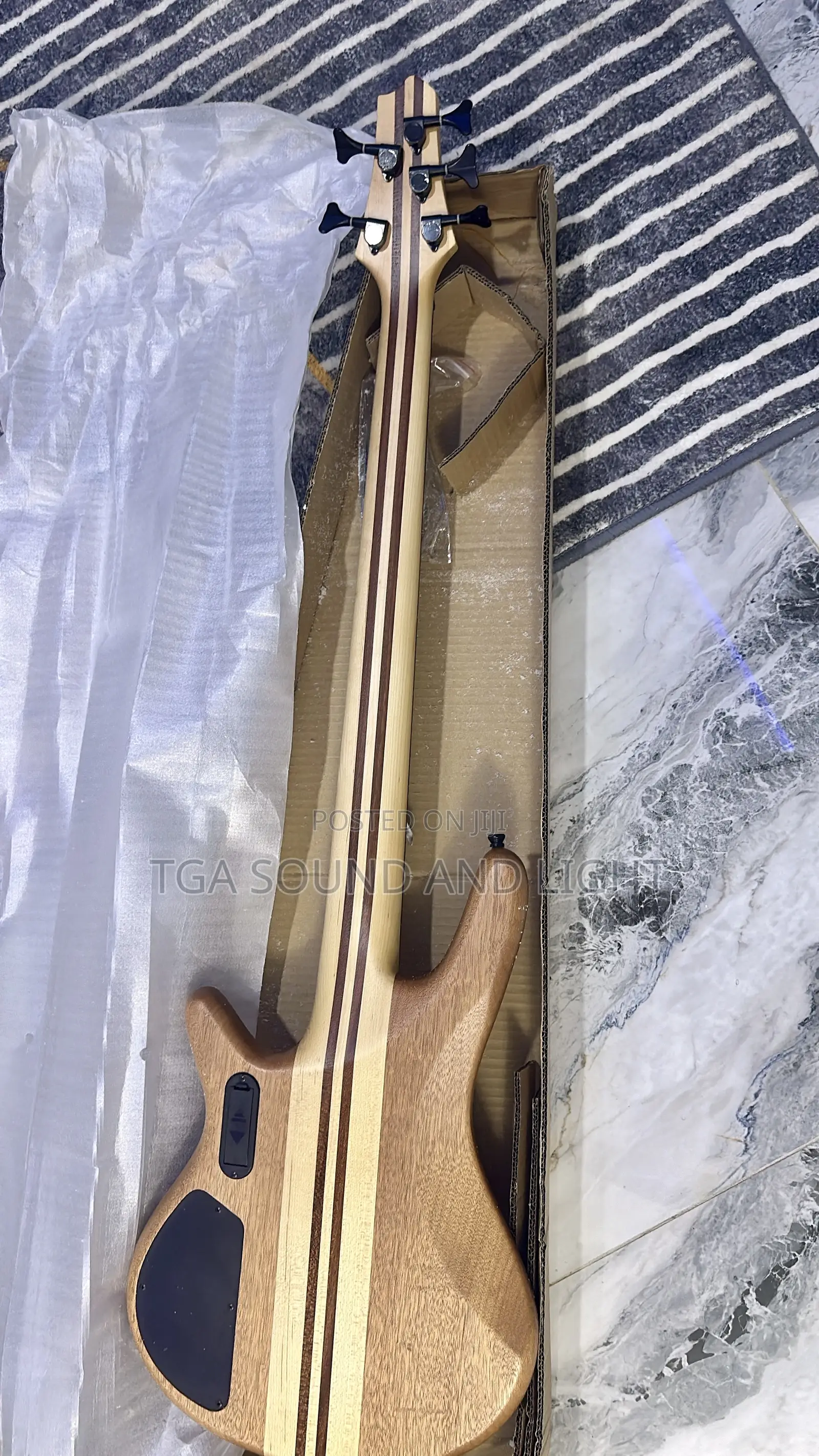 5 Strings Active Bass Guitar