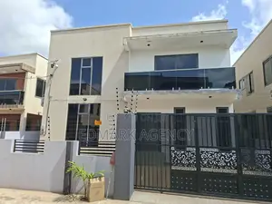4bdrm House in Acp, Kwabenya for rent