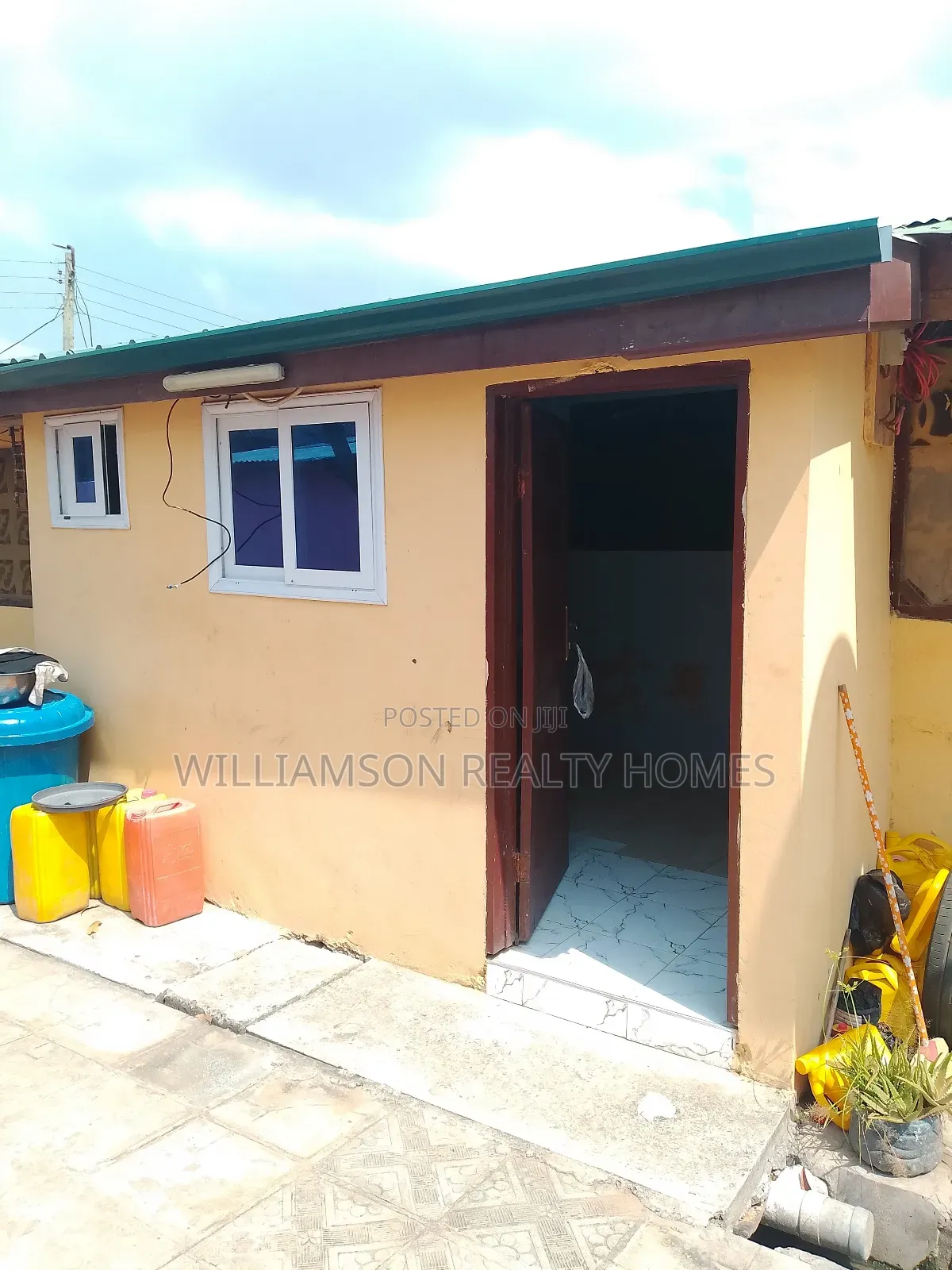 1bdrm Apartment in Community 18 Area, Spintex for rent
