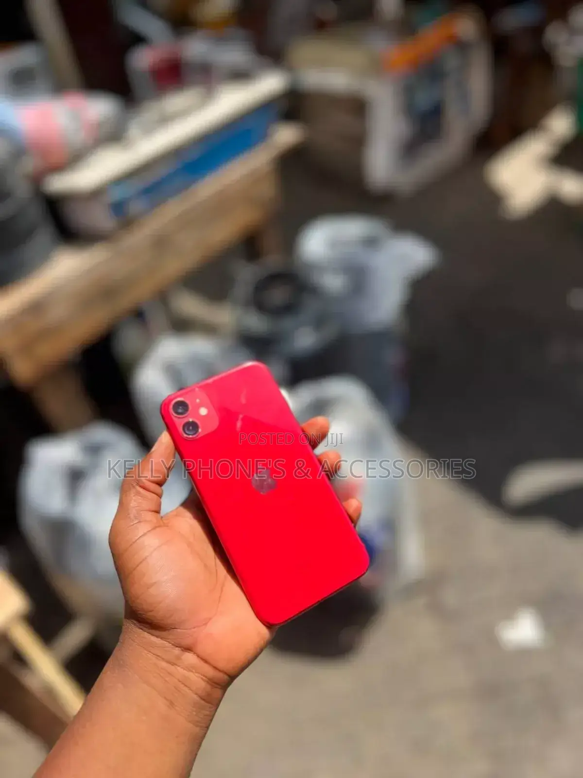 New Apple iPhone 11 128 GB Red