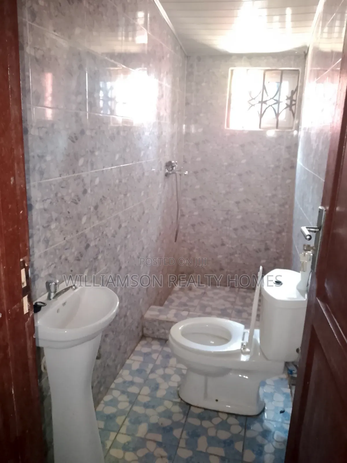 1bdrm Apartment in Community 18 Area, Spintex for rent