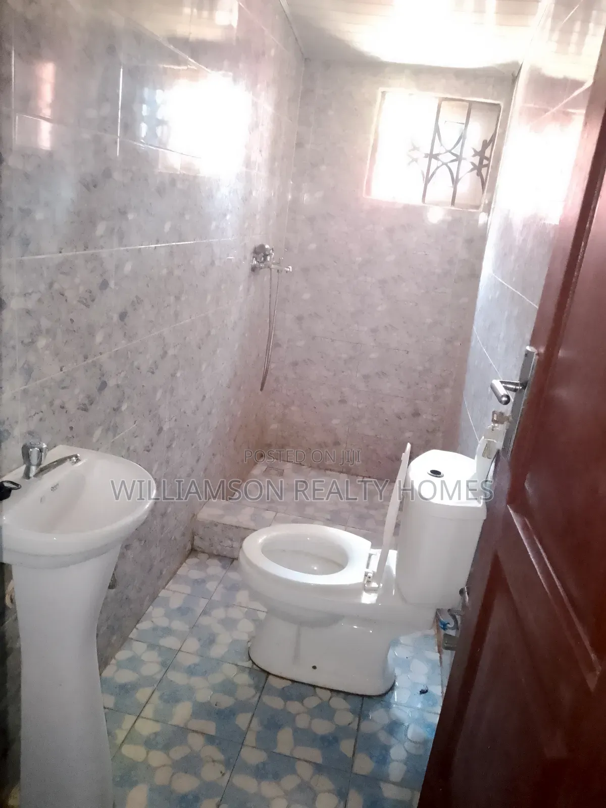 1bdrm Apartment in Community 18 Area, Spintex for rent