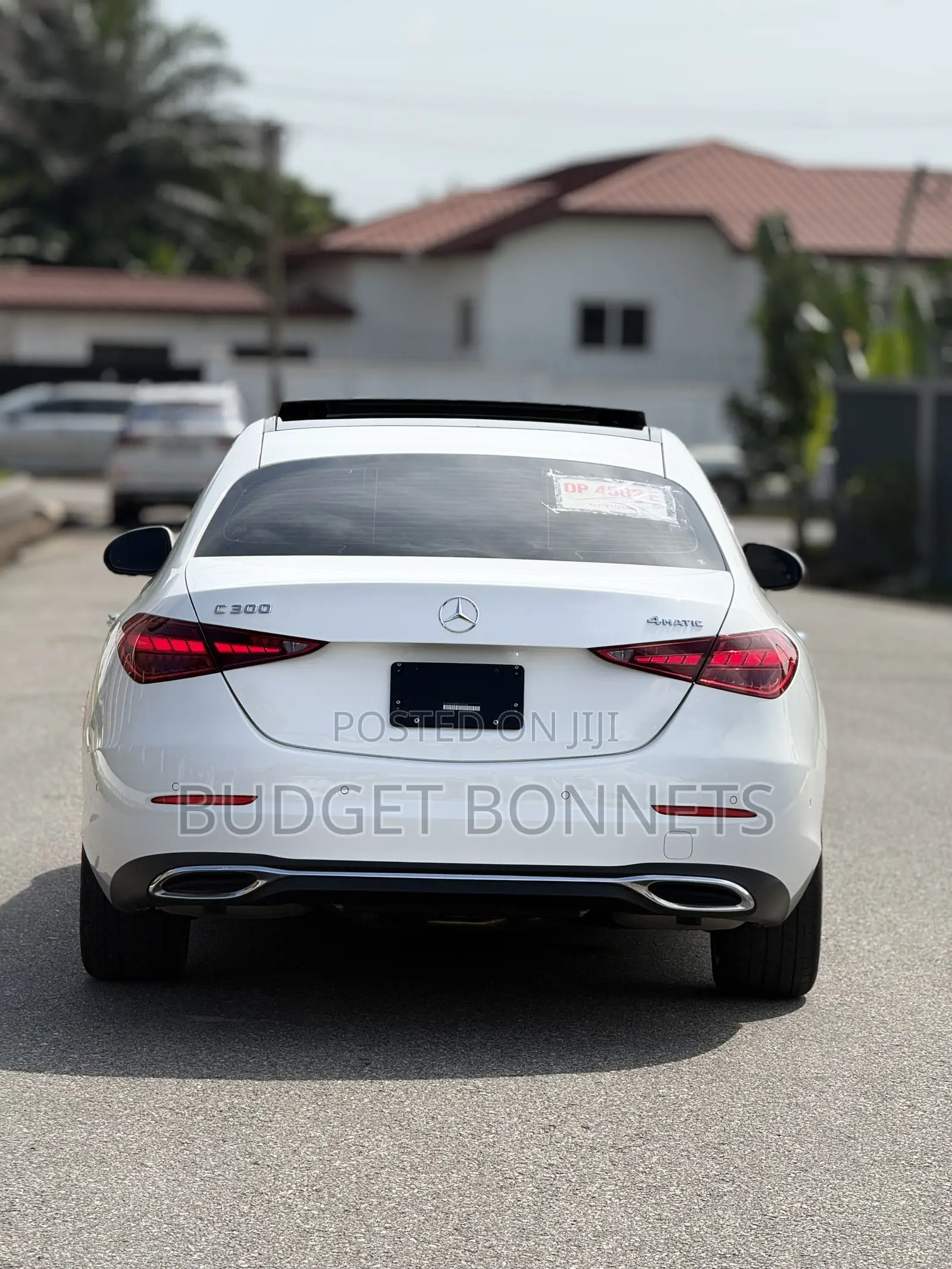 Mercedes-Benz C300 2024 White